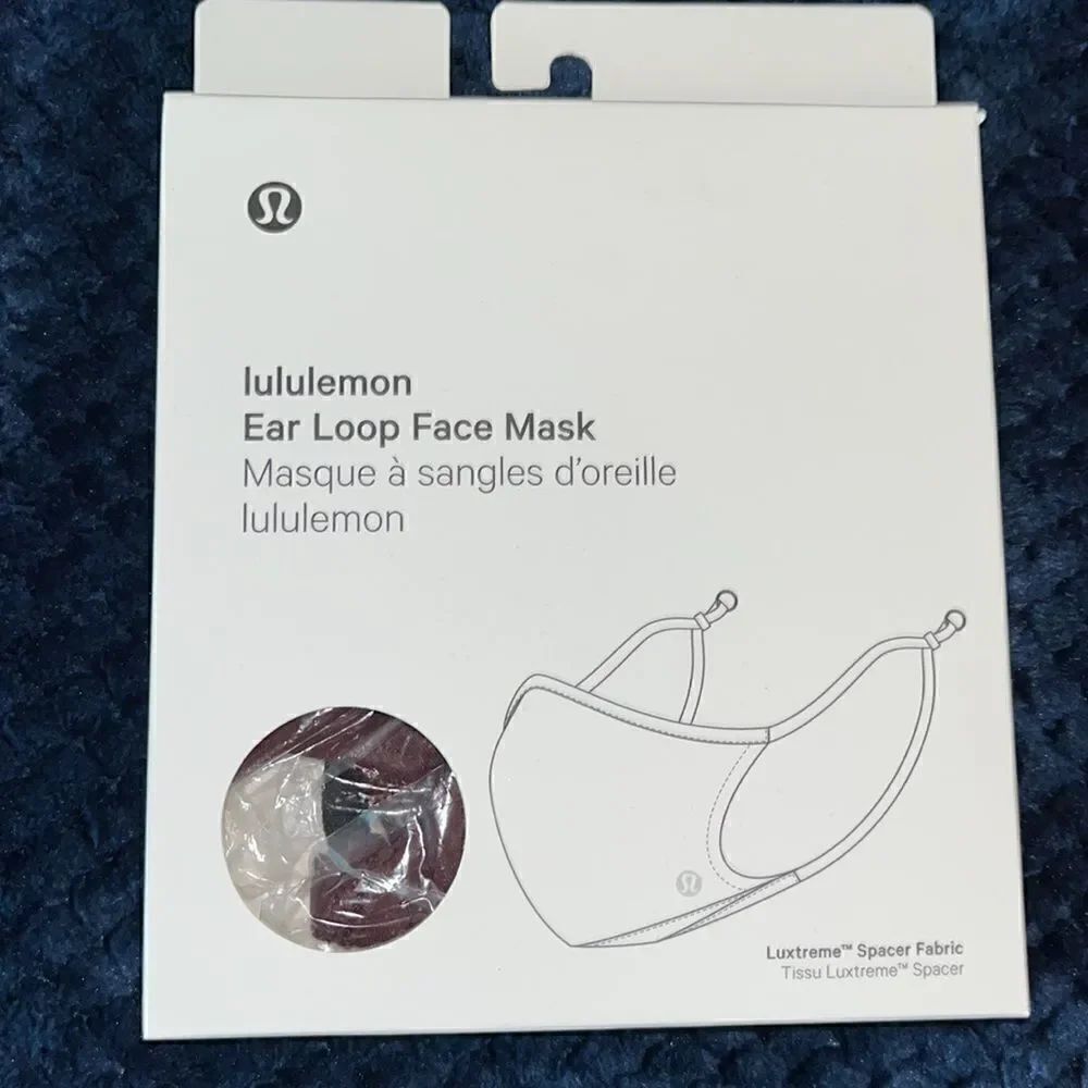 BNIB Red Garnet South Carolina New unisex Lululemon Ear Loop Face Mask in Box